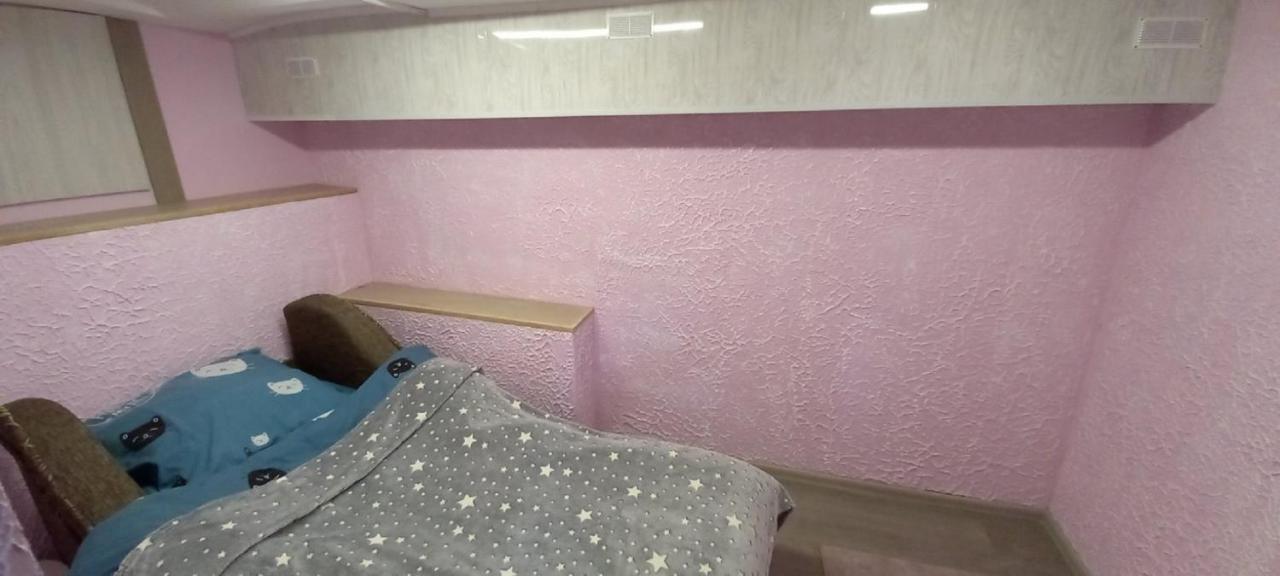 Двухярусная Квартира В Центре Мукачева, Улица Мира Moekatsjeve Buitenkant foto
